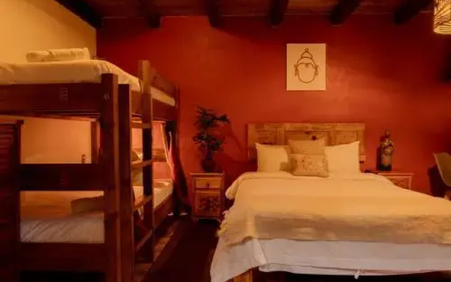 Cerrillo 18 San Cristóbal - Hostel