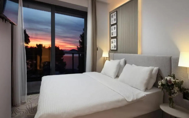 Seesea Hotel