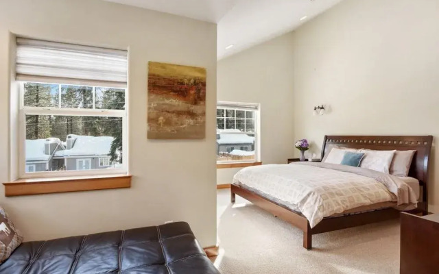 Sunny Woods Acres Near Golf & Adventure Park