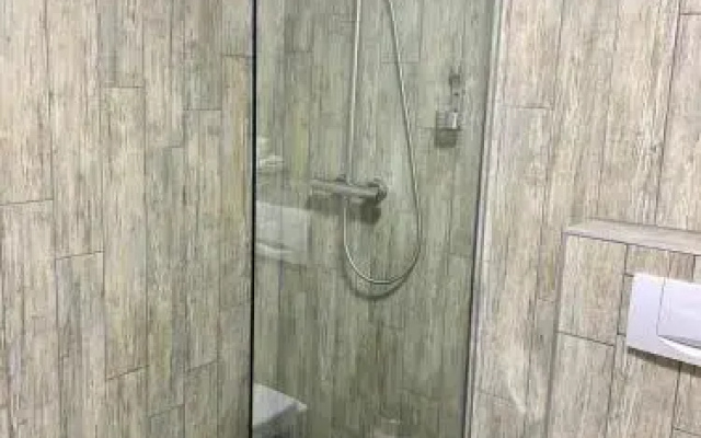 Hotel Deluxe