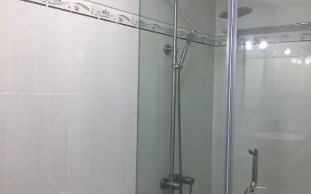 Binh Duong Hotel and Apartment