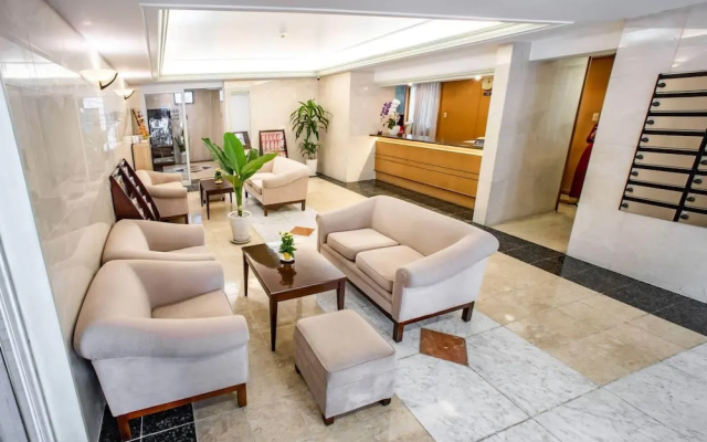 Saigon Court