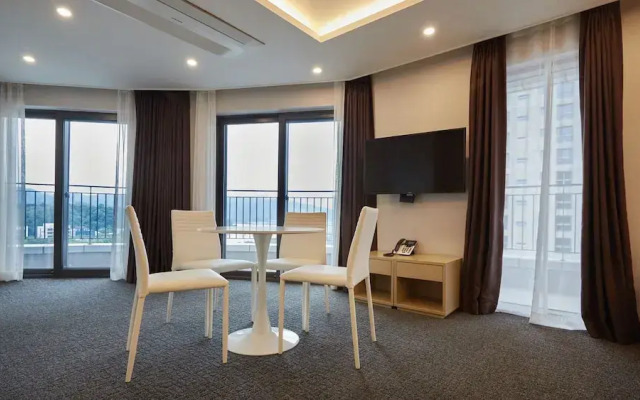 Chuncheon Eston Hotel