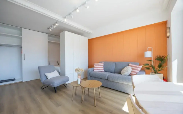 Modern Studio on the 8th Floor Near the sea