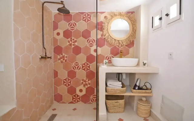 Riad larbi khalis