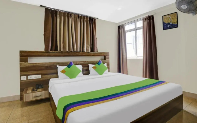 Treebo Darwesh Residency - 500m from Railway Station