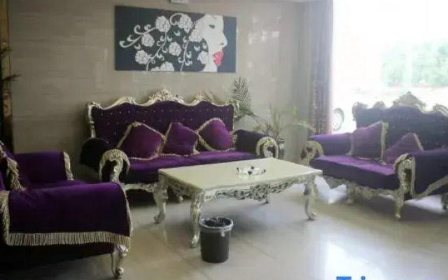 Xinyang century fashion hotel