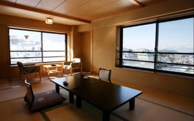 Shibu Hotel