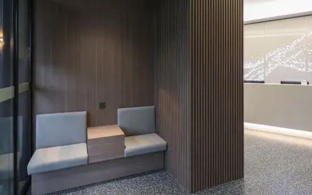 Qingmu Platinum Hotel (Nanjing Tiexinqiao Subway Station Sanjiang College Branch)