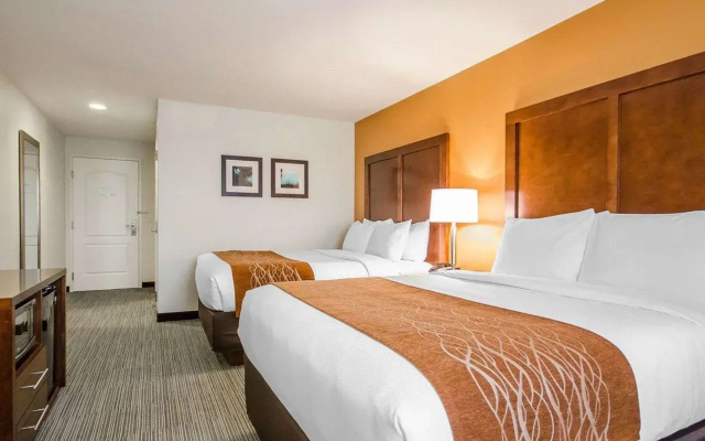 Red Roof Inn & Suites Ferdinand
