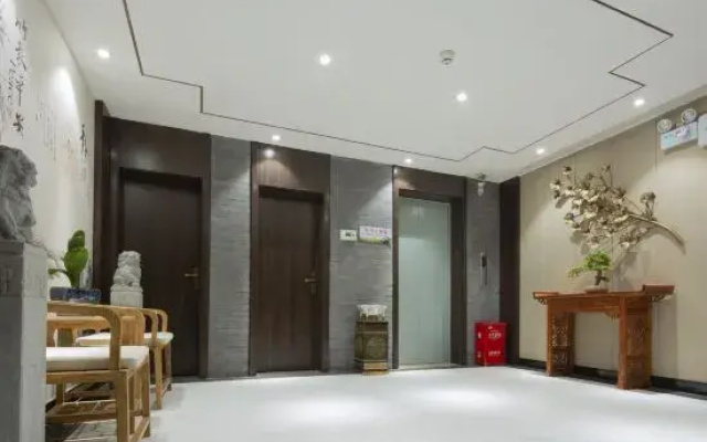 Zhou'an Cultural Boutique Hotel (Shangqiu High-Speed Railway Station)