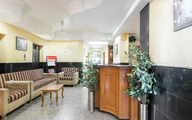 OYO 70882 Hotel Royal Retreat