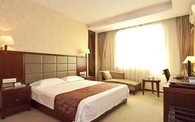Tang Chen Hotel