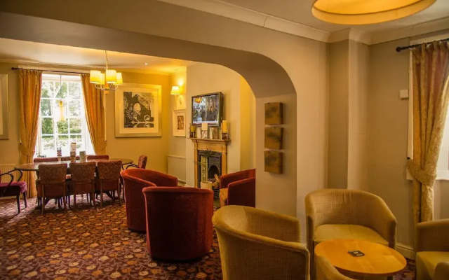 The Grove Hotel