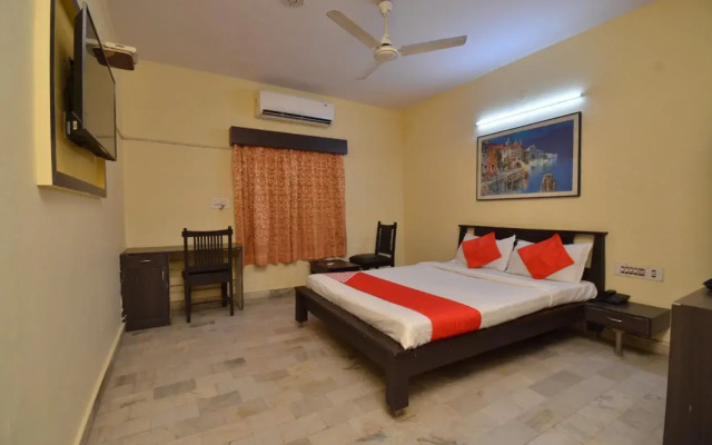 OYO 24408 Nirmala Guest House