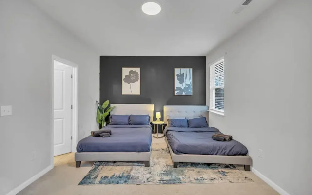 King 4BR Townhouse to Downtown Durham