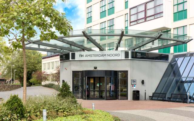 Отель NH Amsterdam Noord вид на фасад