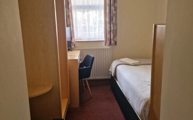 Hotel 65
