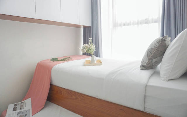 Comfy And Elegant 2Br At Tamansari Iswara Apartment