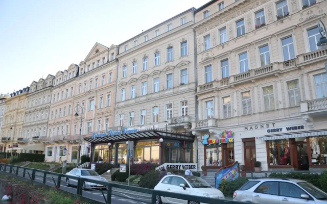 Apartment No 28 Zahradní 43