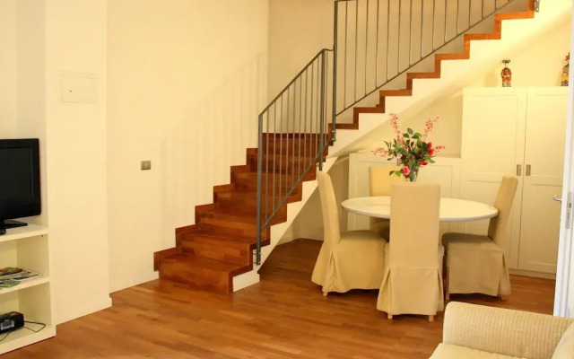 Elegant Apartment in Meina With Lake View