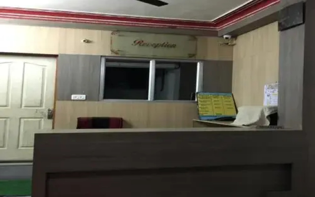 Shreyansh Hotel