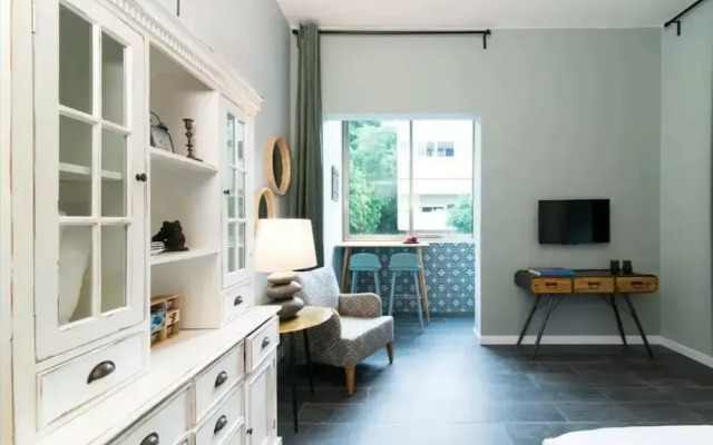 Raphael City Nest