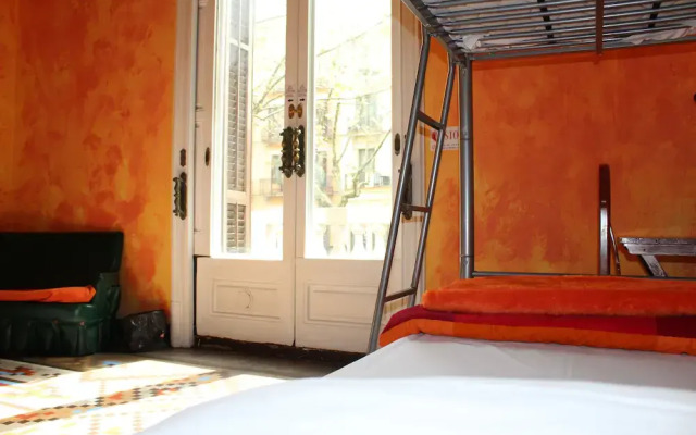 Bed & Art Barcelona