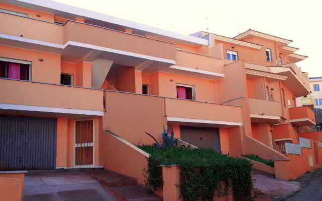 Отель Residence Monte Marina Кастельсардо вид на фасад