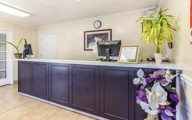 Econo Lodge Santee