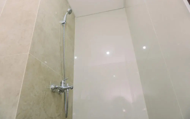 Minimalist And Warm Studio At Transpark Bintaro Apartment