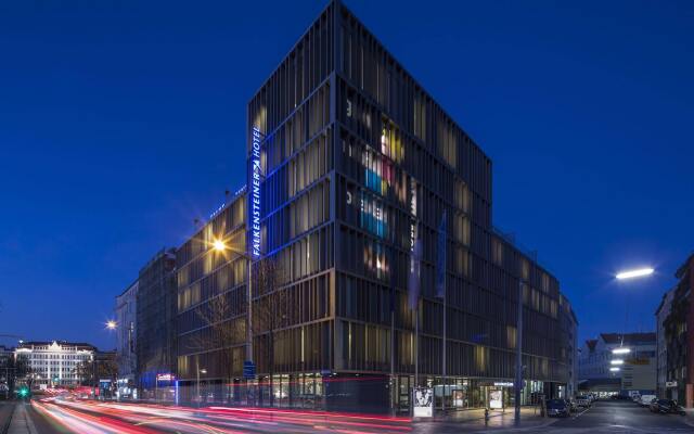 MAXX by Steigenberger Hotel Vienna вид на фасад