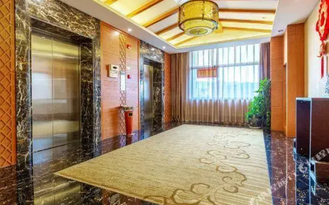 King Bay Garden Hotel (Jinning People's Government)