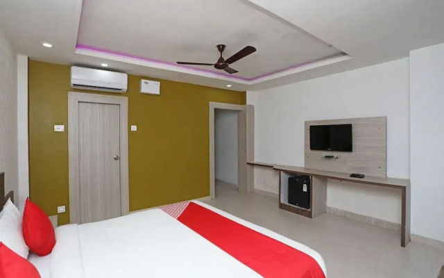 OYO 13891 Hotel Shayon Residency