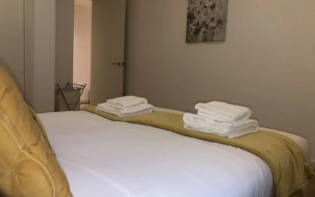 London River Side Hideaway Luxury Apartments