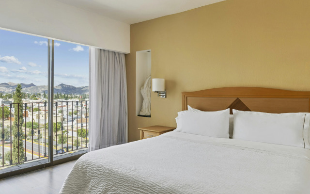 Fiesta Inn Express Chihuahua