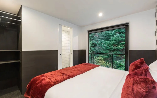 Amazing Townhouse 4