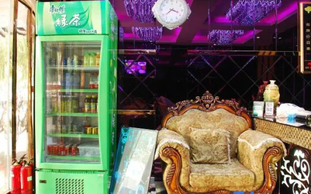 Mango Theme Hotel (Mudanjiang Cultural Palace Square)
