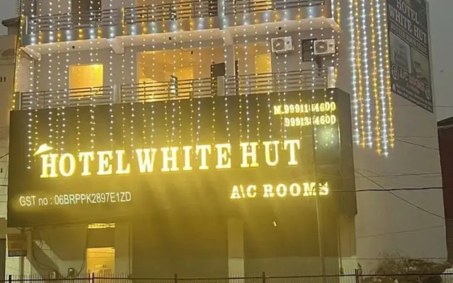 Hotel White Hut