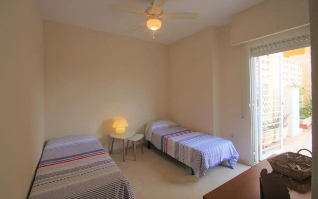 Apartamento CasaTuris enfrente al mar en Playa Muchavista C102