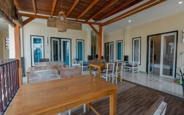Gili White Bamboo by Secoms