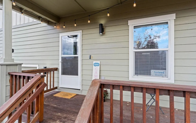 Beaumont 3 Bedroom Home by RedAwning