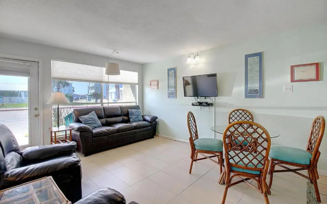 Little Shell Sm152 Condo
