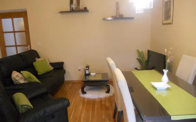 Apartment Plaza