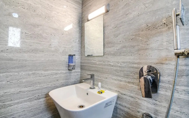 Fabhotel City Star