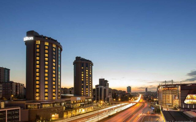 Hilton Istanbul Kozyatagi Турция, Стамбул - 3 отзыва об отеле, цены и фото номеров - забронировать отель Hilton Istanbul Kozyatagi онлайн вид на фасад