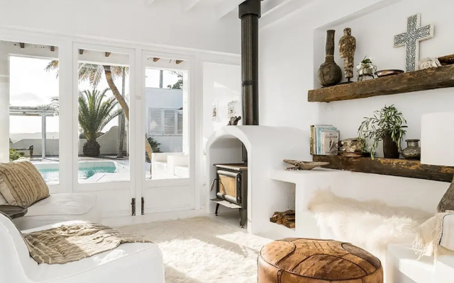 Your Luxury Escape - Bisque House