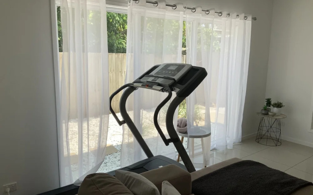 Broadwater Town House