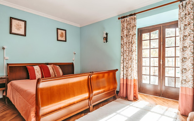 Oliveira s Houses By Gthouse