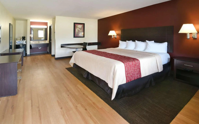 Red Roof Inn Bakersfield